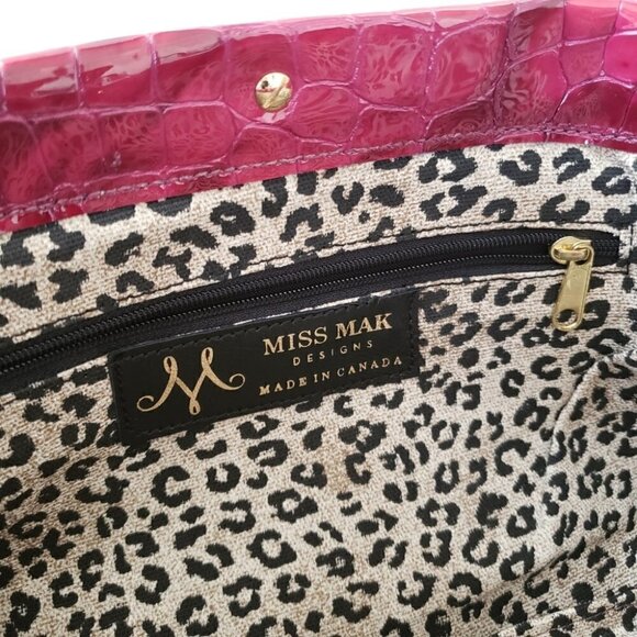 Miss Mak Montreal Pink Patent Leather Croc Embossed Clutch Chain Strap - Picture 9 of 9